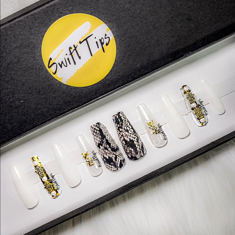 Custom Press on nails.Made whit gel